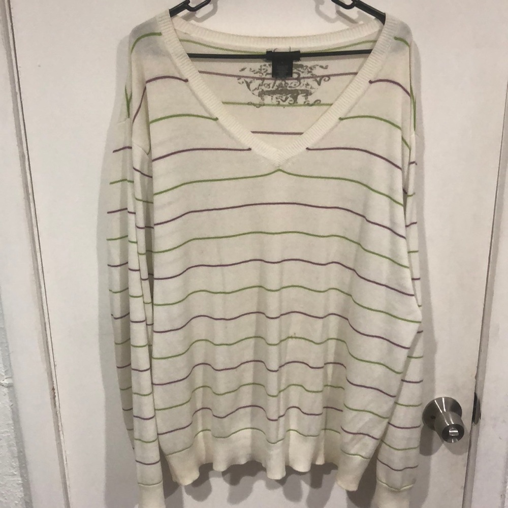 Urban behavior Lg sweater